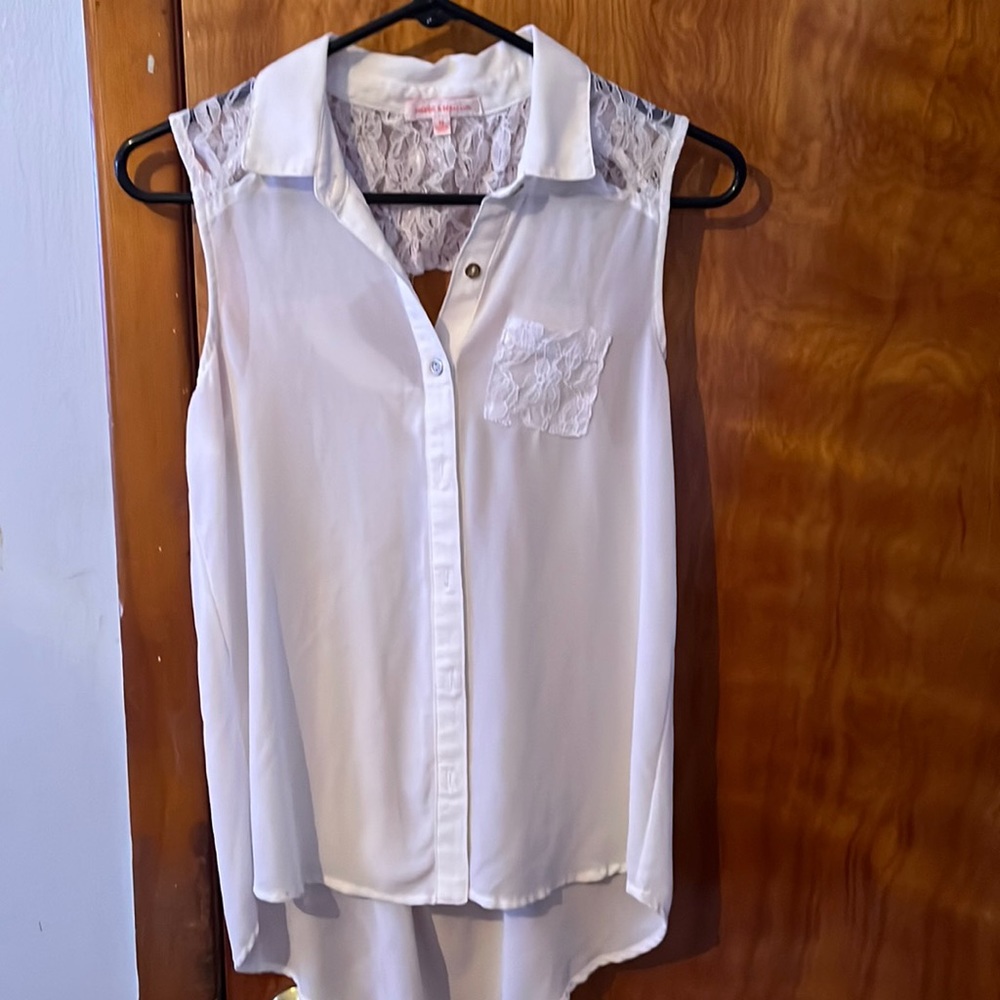 White Floral lace tank top.